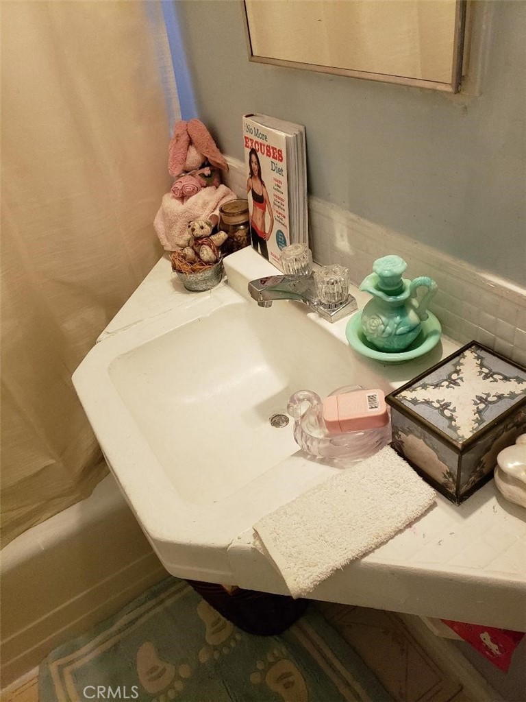 4541 Artesia Property Photo 42