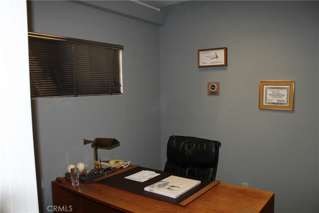 4541 Artesia Property Photo 14