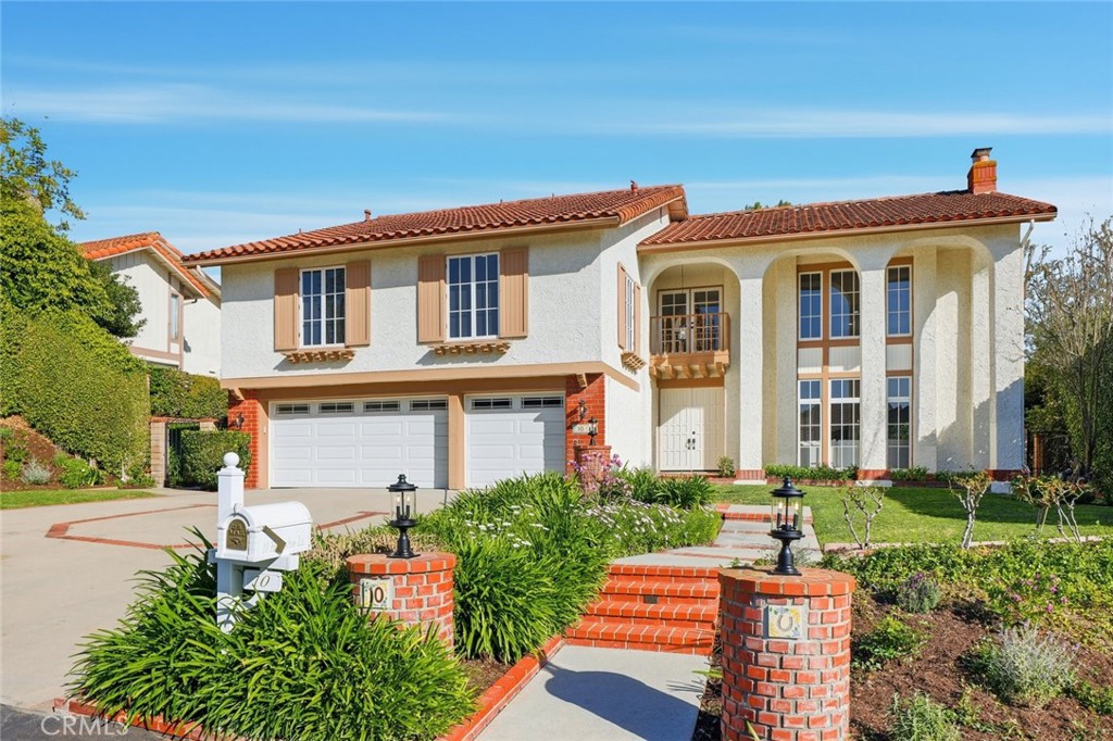 10 Horseshoe Property Photo 1