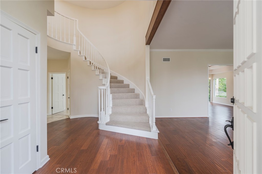 10 Horseshoe Property Photo 2