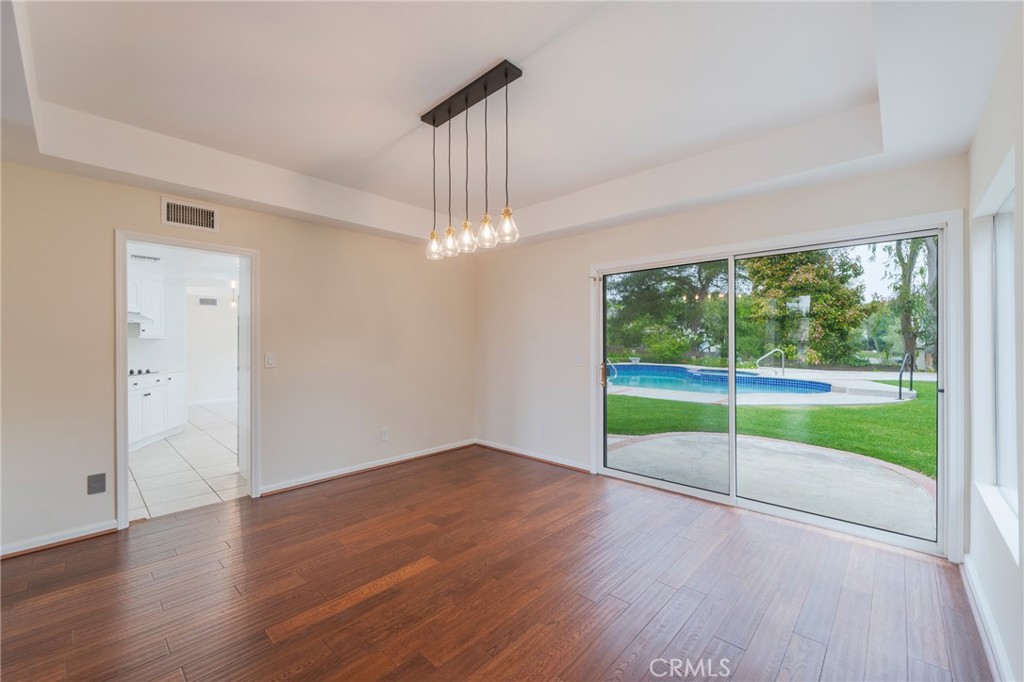 10 Horseshoe Property Photo 13