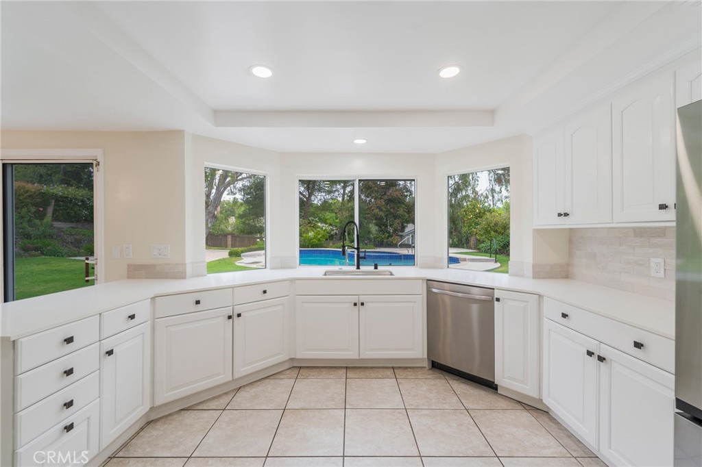 10 Horseshoe Property Photo 23