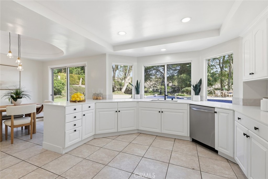 10 Horseshoe Property Photo 24