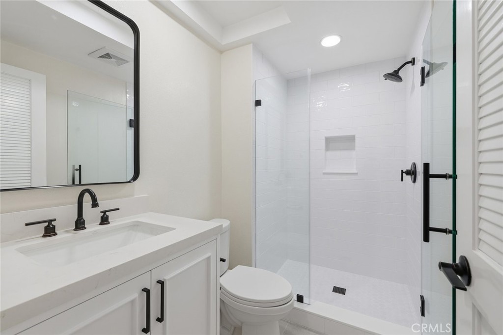 10 Horseshoe Property Photo 33