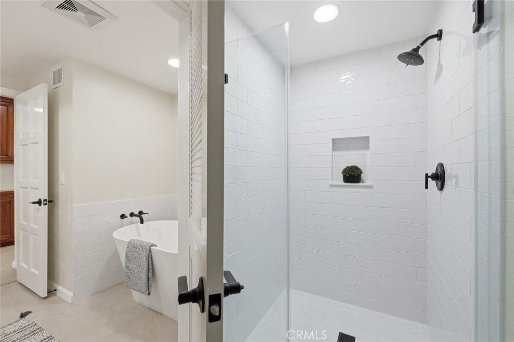 10 Horseshoe Property Photo 51