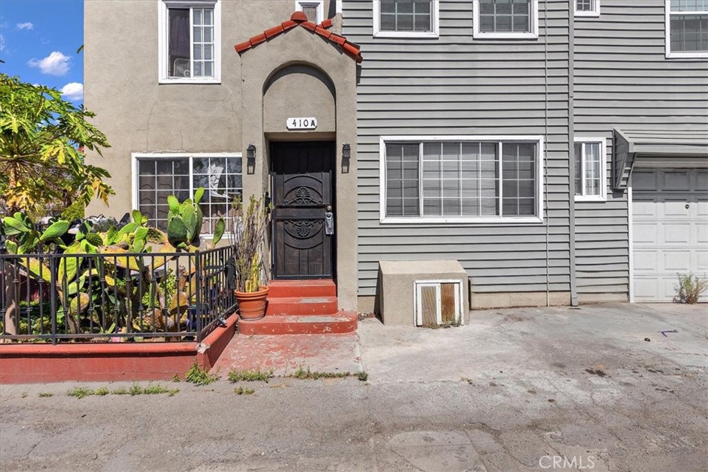 410 E 21st Street Property Photo 4