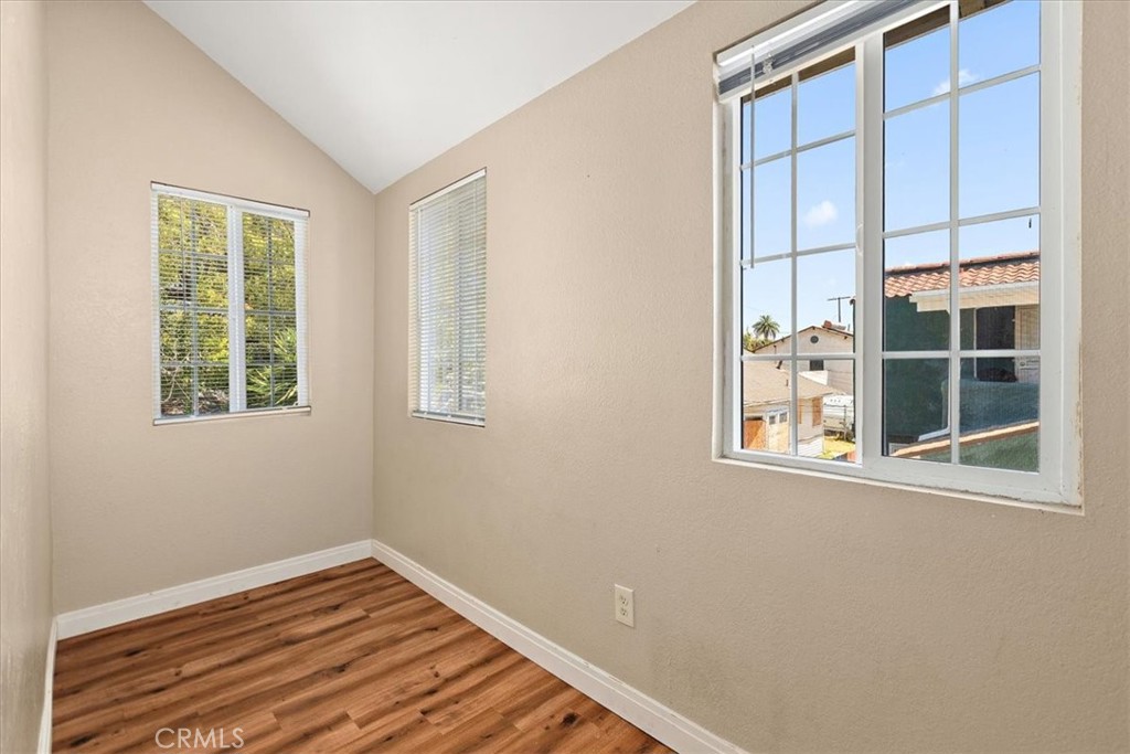 410 E 21st Street Property Photo 18