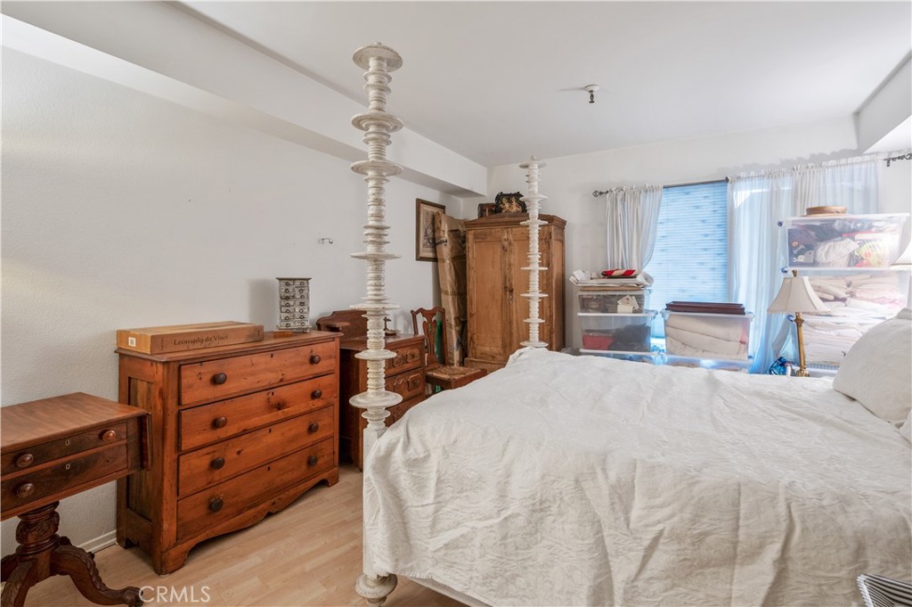 565 Esplanade 202 Property Photo 19