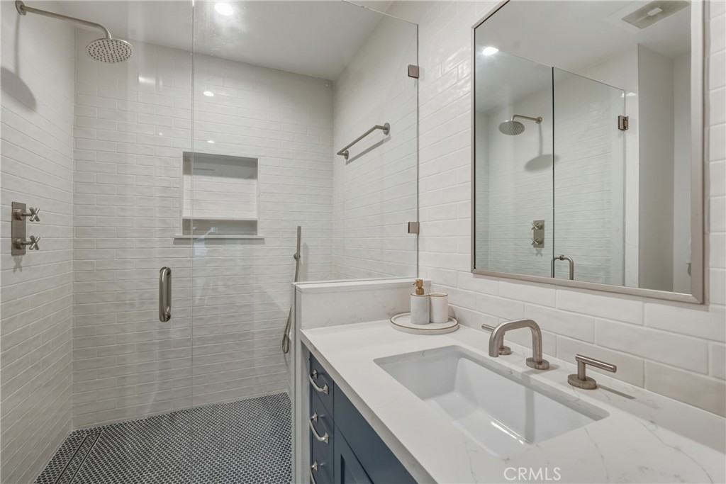 626 Longfellow Property Photo 12