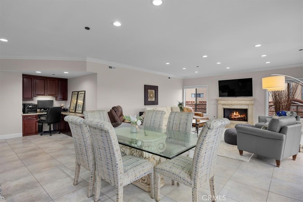 512 Esplanade 303 Property Photo 11