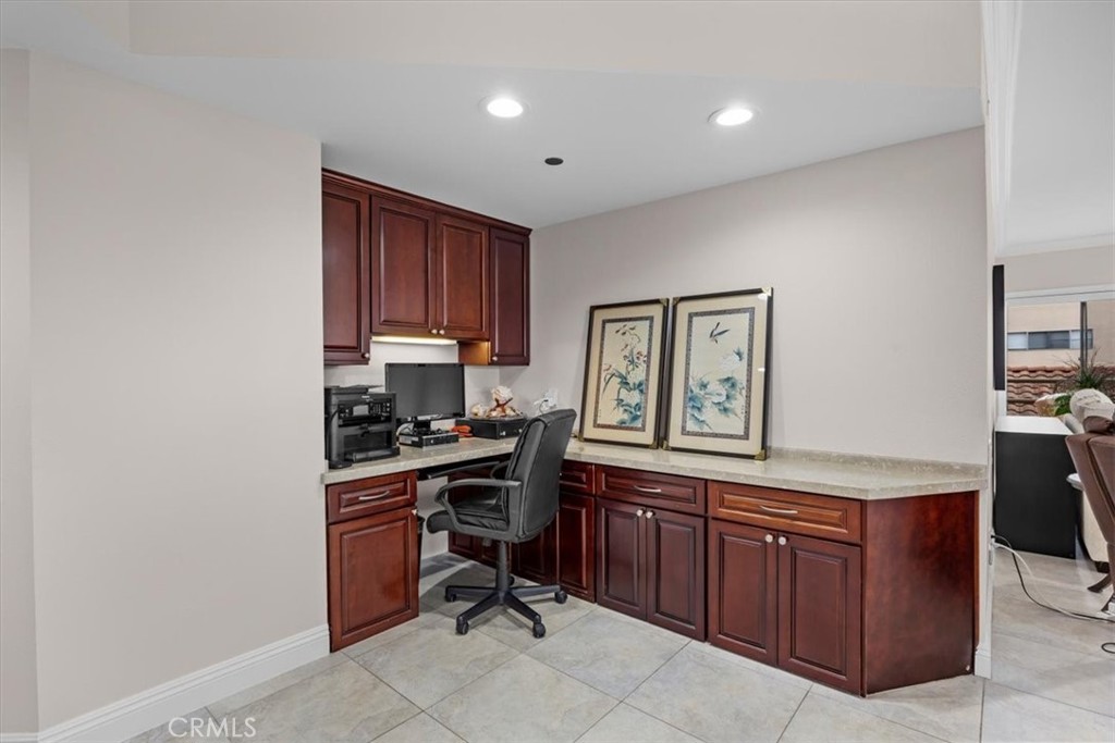 512 Esplanade 303 Property Photo 18