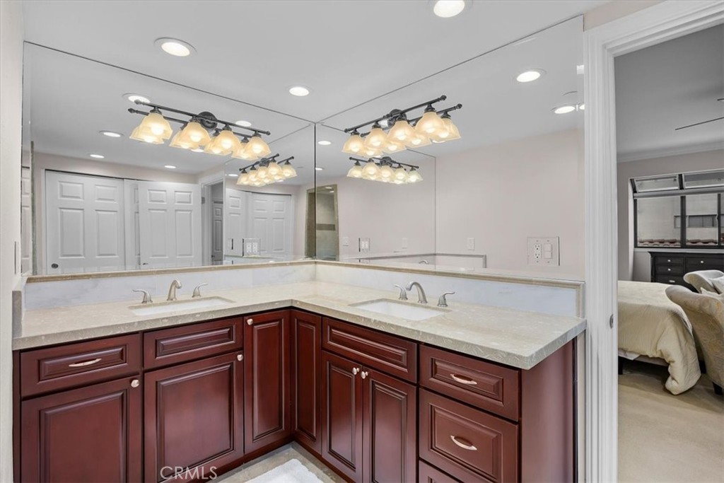 512 Esplanade 303 Property Photo 25