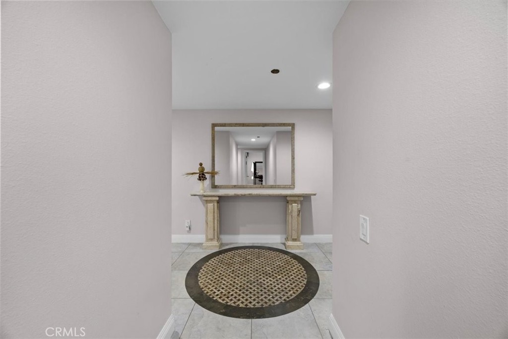 512 Esplanade 303 Property Photo 31