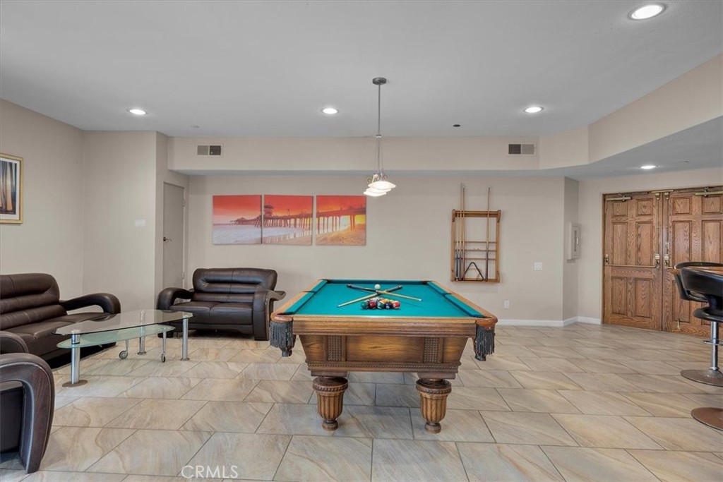 512 Esplanade 303 Property Photo 35