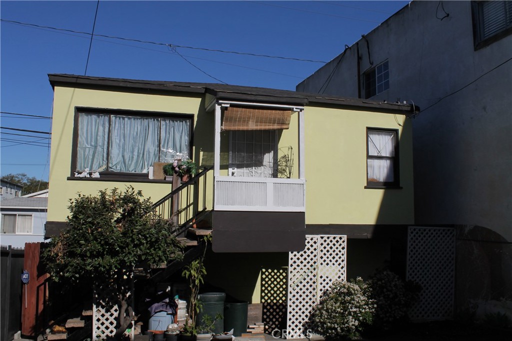 4541 Artesia Property Photo 4