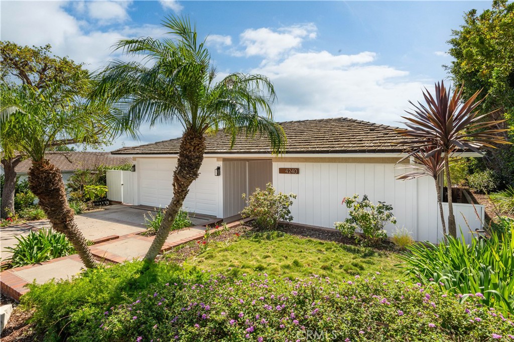 4240 Via Pinzon Property Photo 1