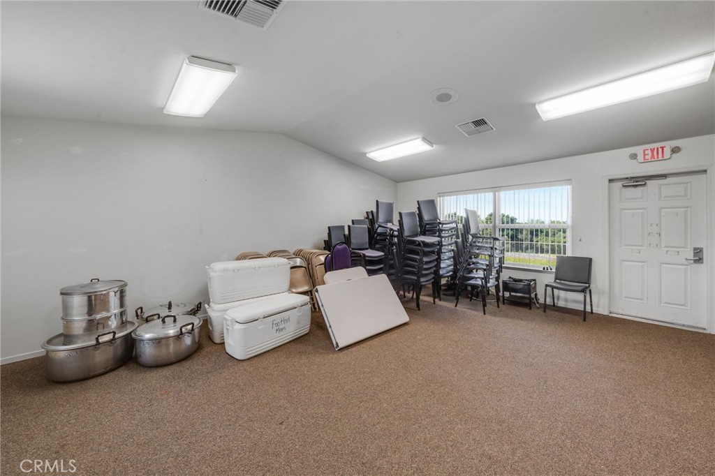4505 Foothill Property Photo 12