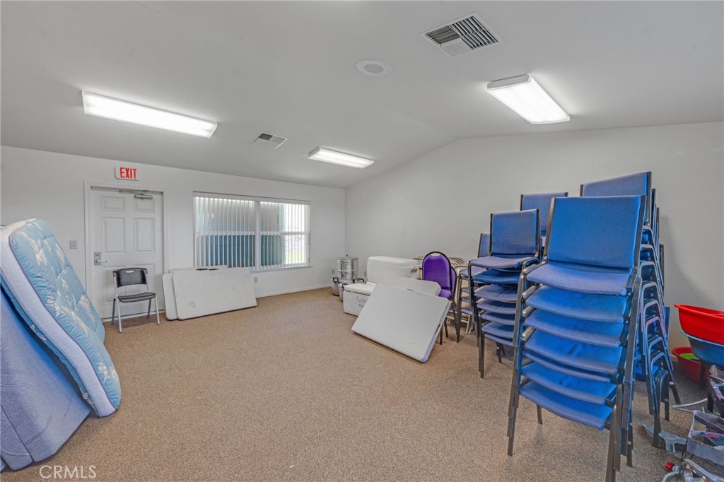4505 Foothill Property Photo 33