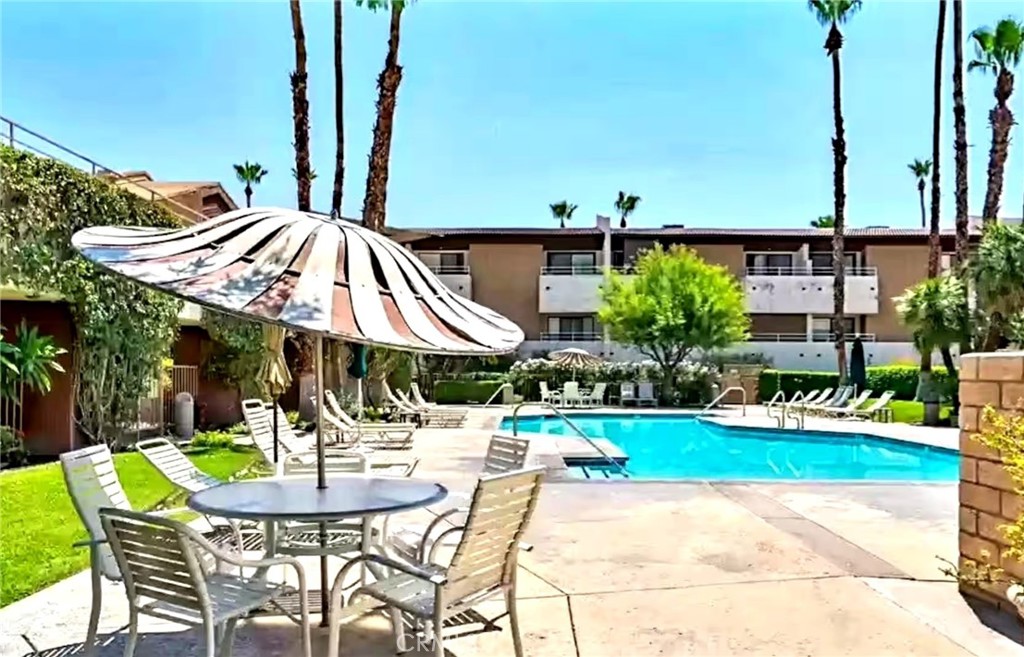 467 S Calle El Segundo D3 Property Photo 4