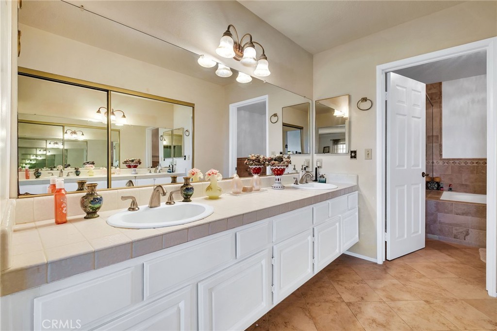 6516 Sandy Point Court Property Photo 22