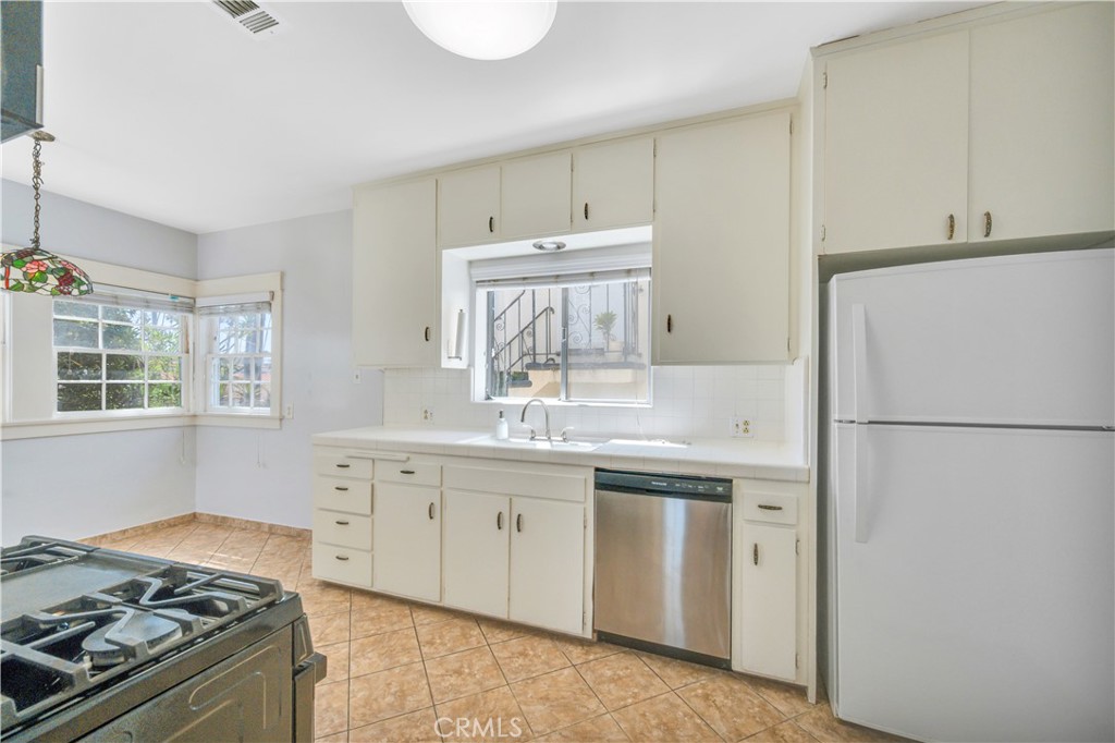 4124 E Broadway Property Photo 12