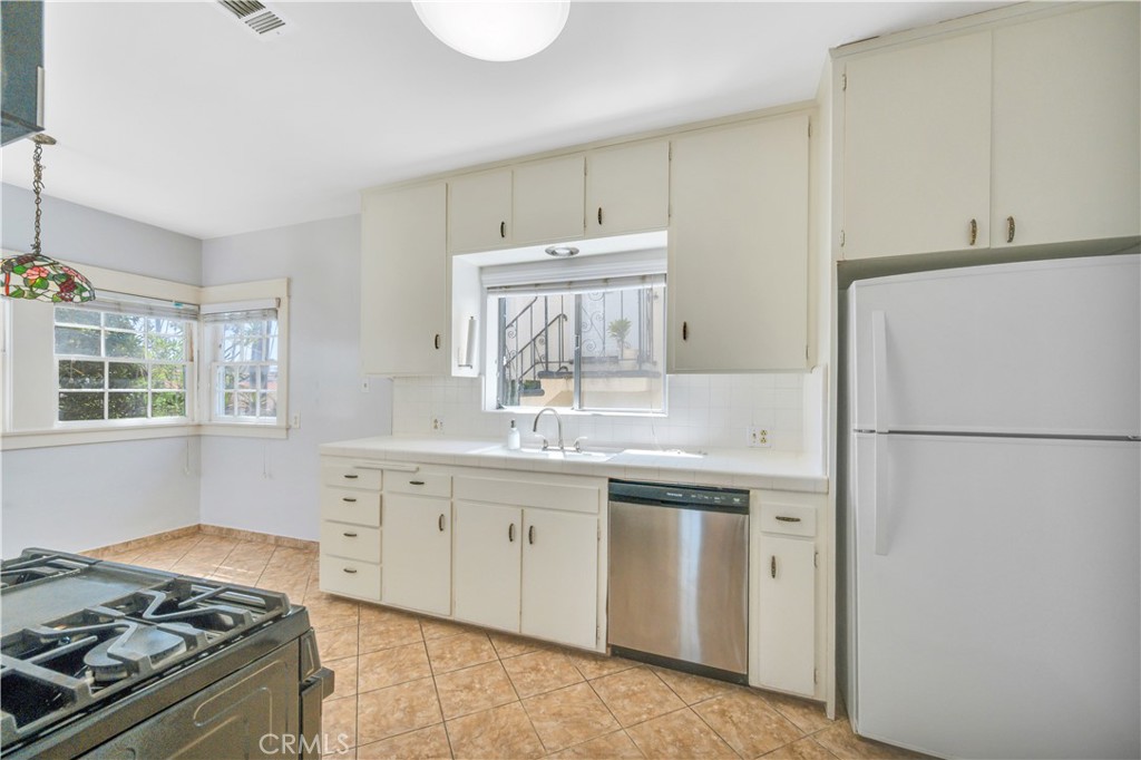 4124 E Broadway Property Photo 12
