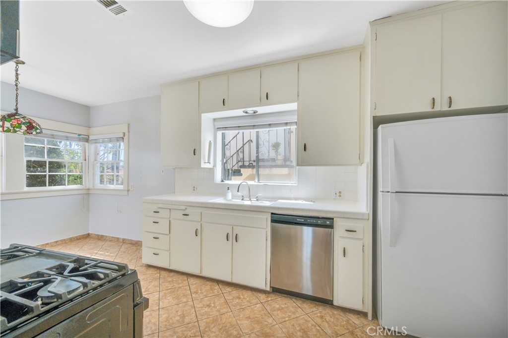 4124 E Broadway Property Photo 12