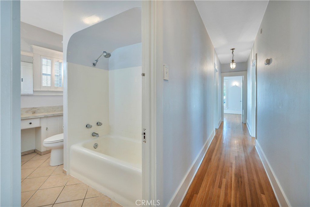 4124 E Broadway Property Photo 18