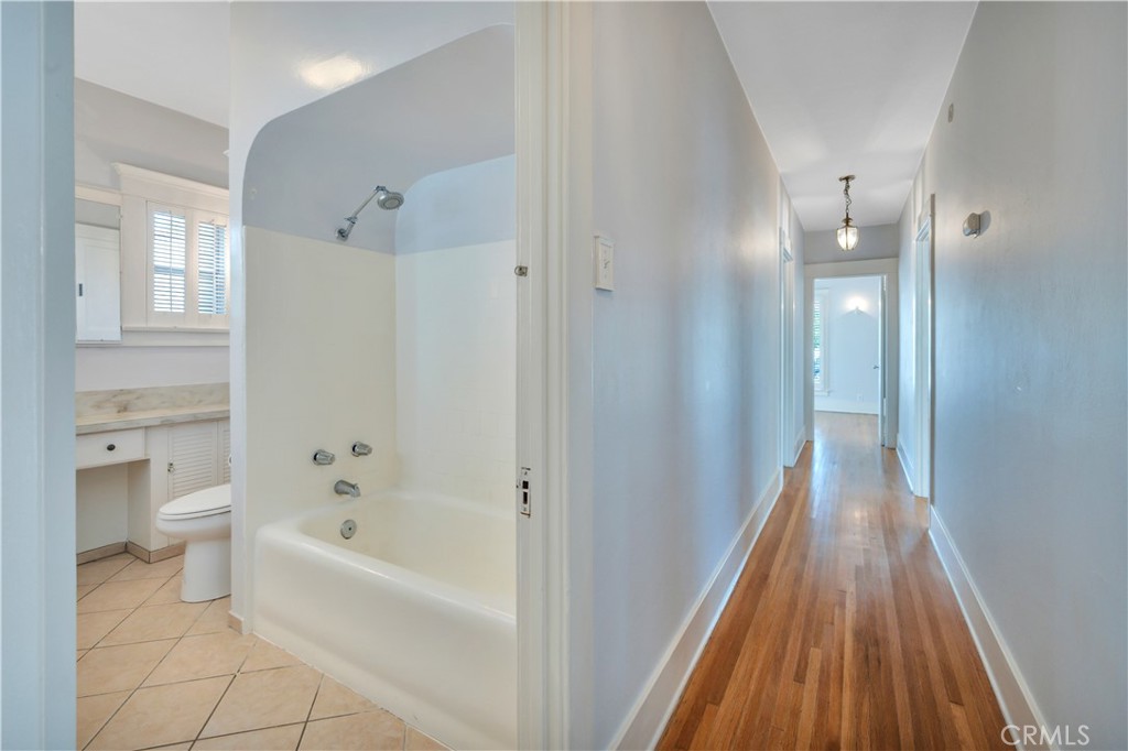 4124 E Broadway Property Photo 18