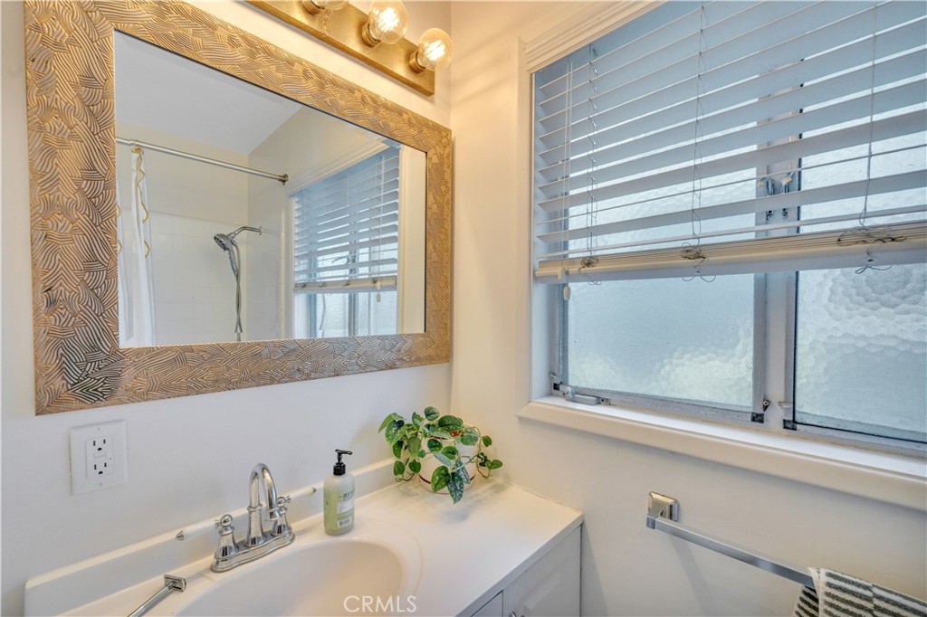 4124 E Broadway Property Photo 35