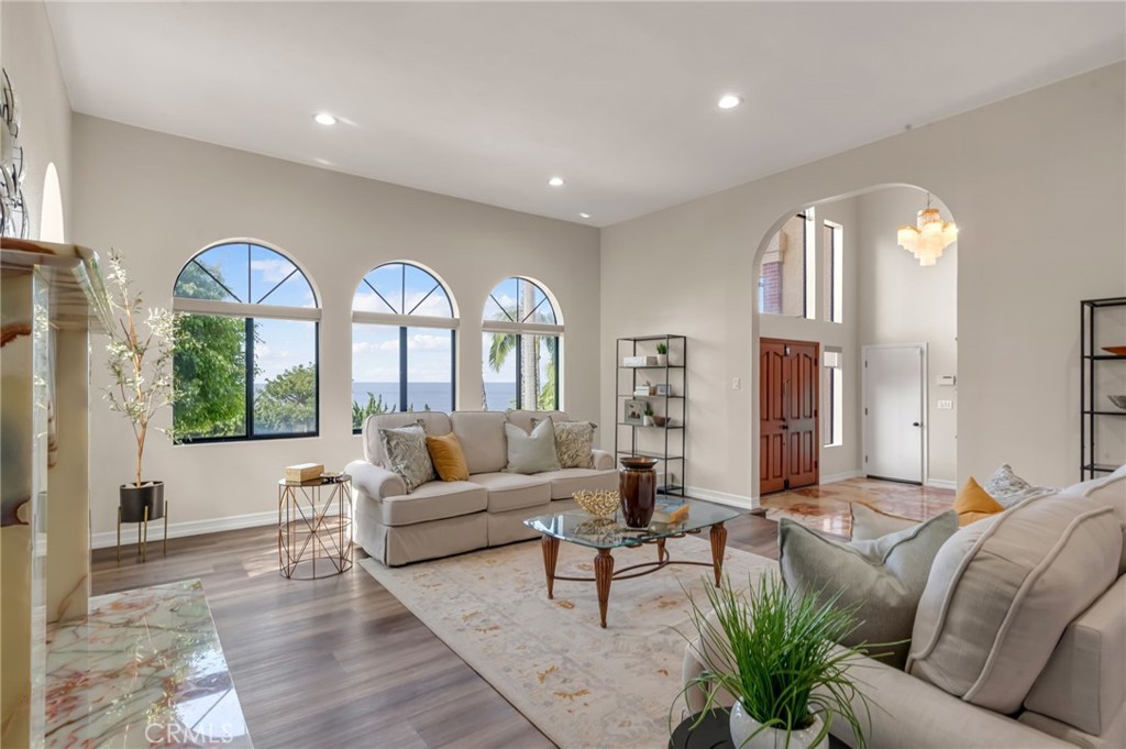 32425 Aqua Vista Property Photo 10