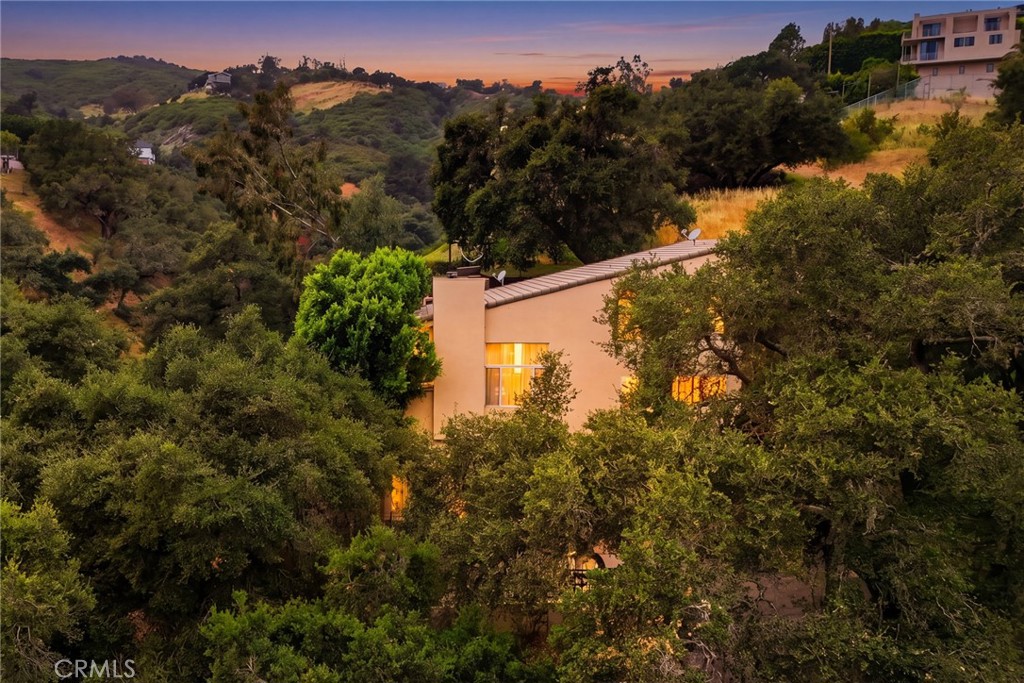 4077 Escondido Property Photo 1