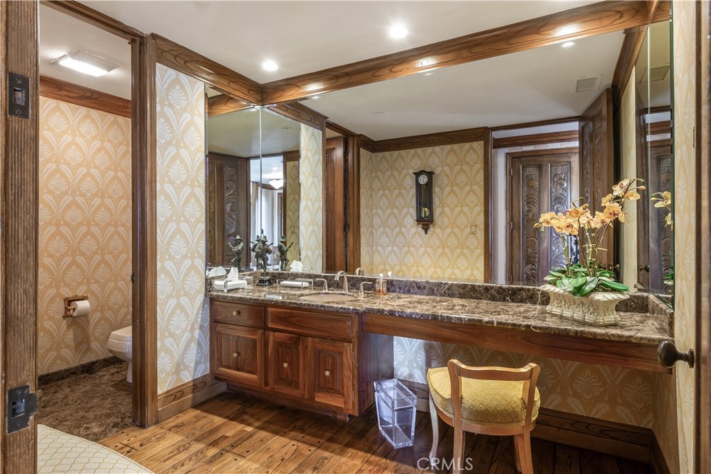 34 Crest E Property Photo 29