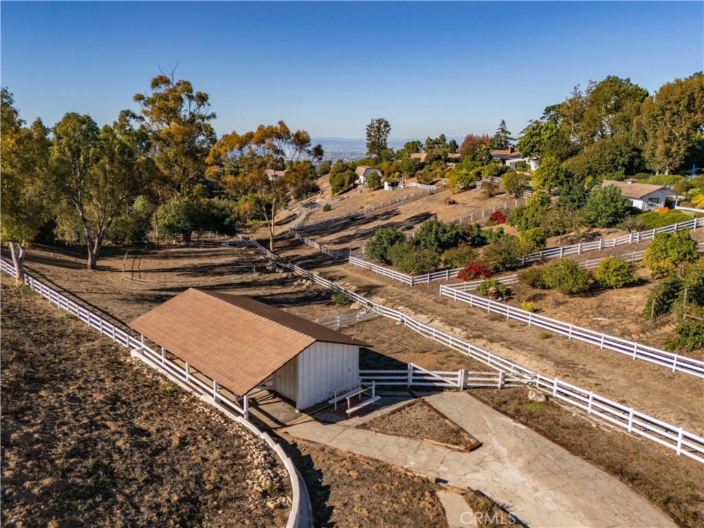34 Crest E Property Photo 34