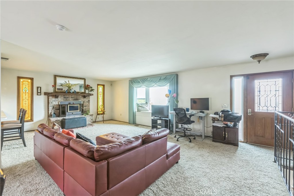 5416 Royal Oaks Drive Property Photo 11
