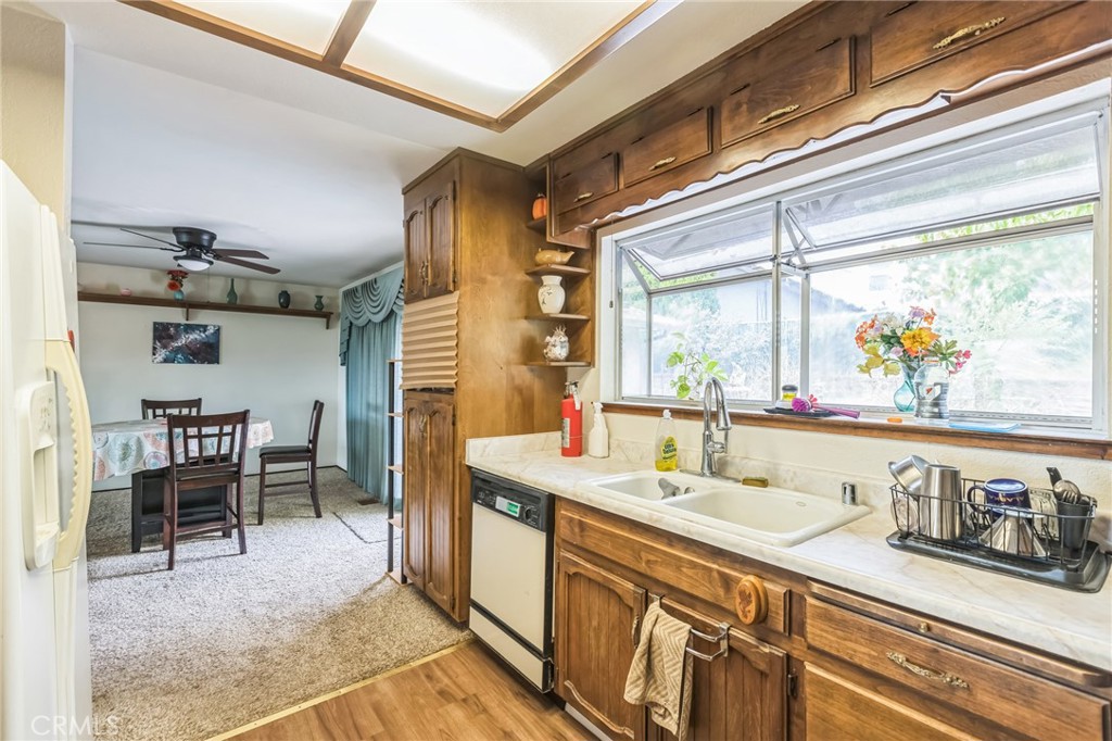5416 Royal Oaks Drive Property Photo 13
