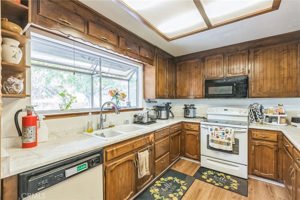 5416 Royal Oaks Drive Property Photo 14