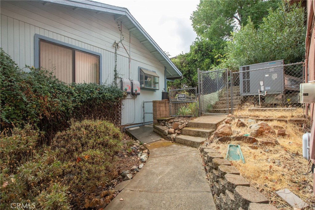 5416 Royal Oaks Drive Property Photo 33