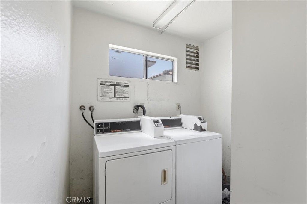 635 W 15th Street Property Photo 9