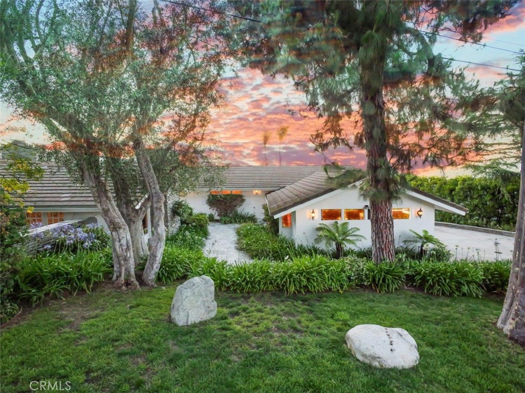 14 Georgeff Property Photo 4