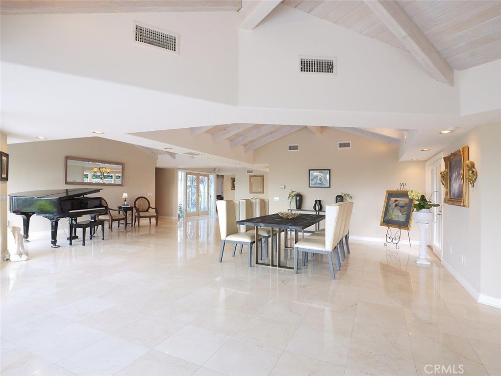 14 Georgeff Property Photo 18