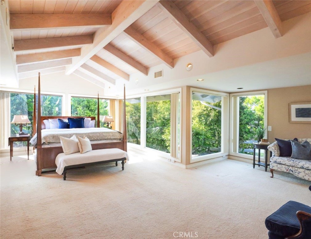 14 Georgeff Property Photo 28
