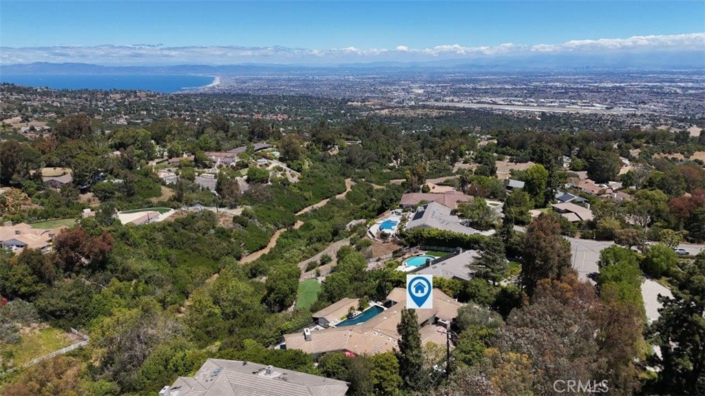 14 Georgeff Property Photo 68