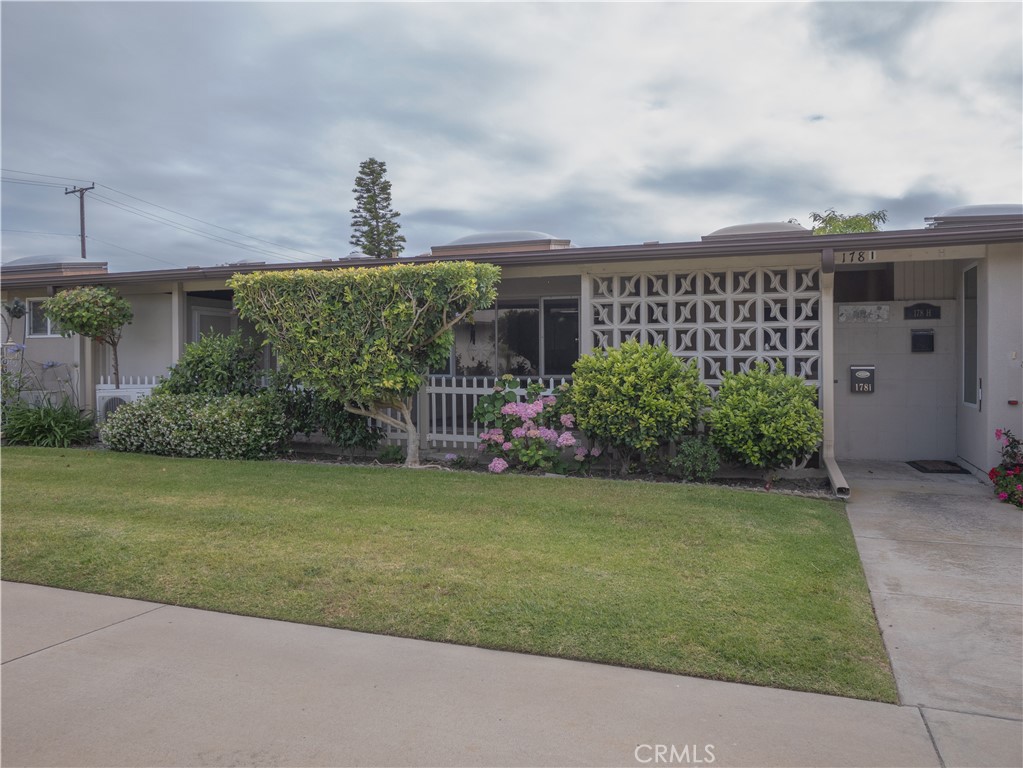 1221 Oakmont 178i Property Photo 1