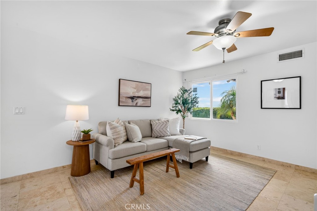 28752 Plainfield Property Photo 14