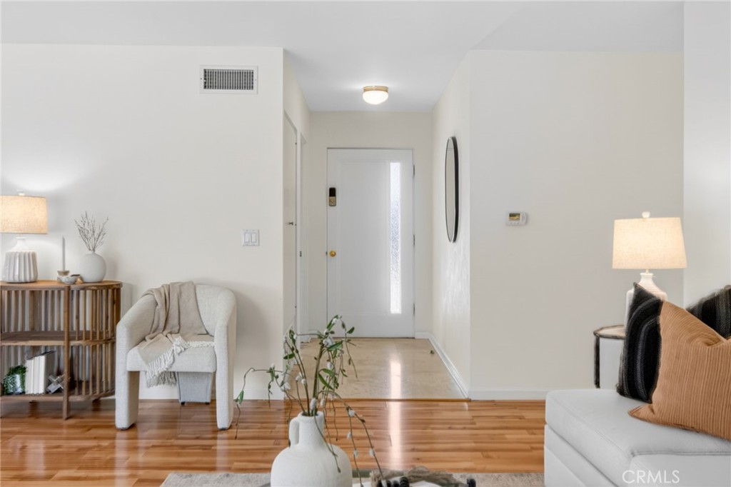 28752 Plainfield Property Photo 22
