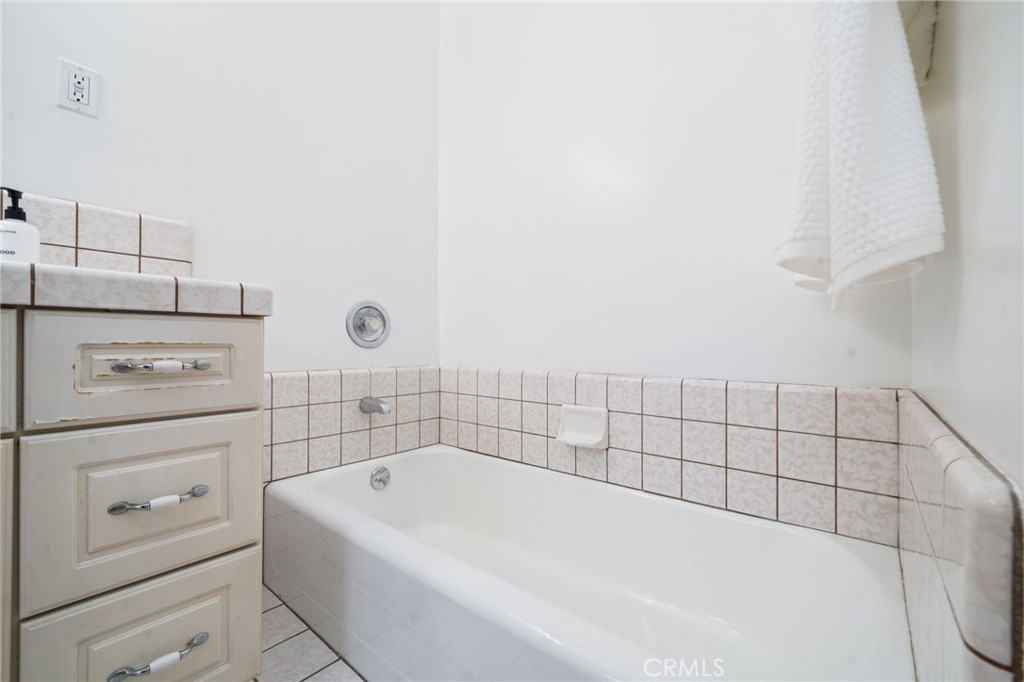 2888 Via De La Guerra Property Photo 27