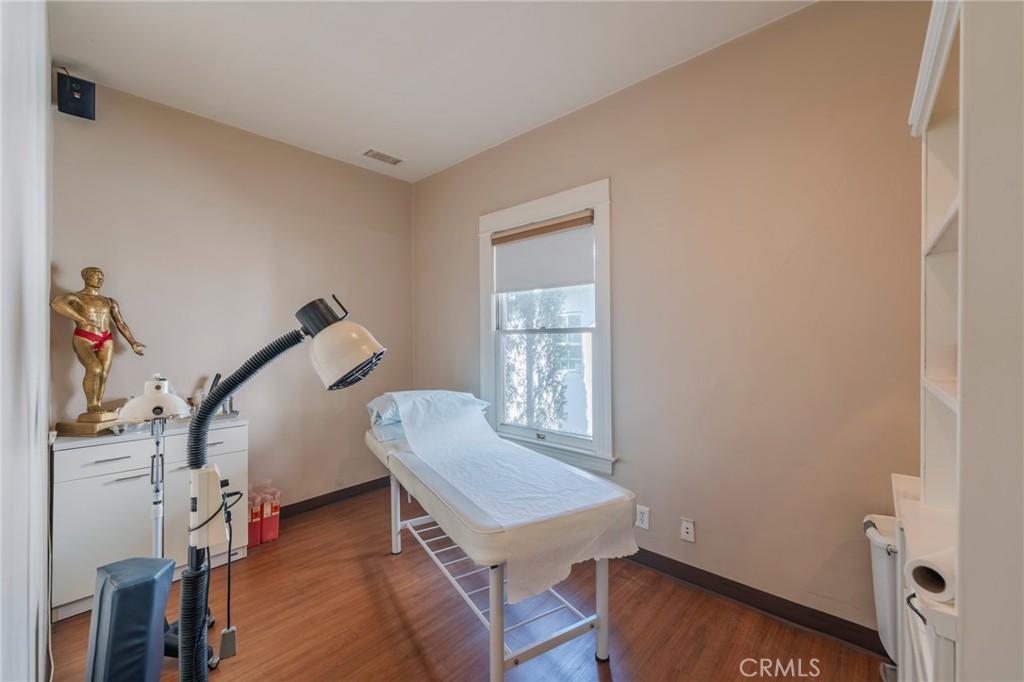 146 E Walnut Avenue Property Photo 18