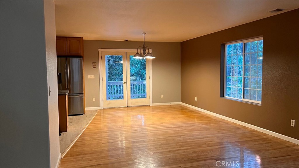 14385 Holmwood Property Photo 14