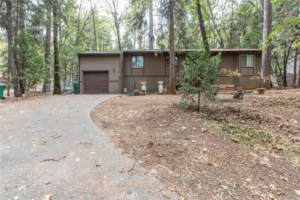 6337 Amherst Way Property Photo 8